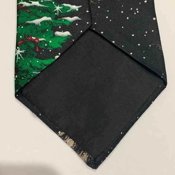 Holiday tie - Picture 4 of 6